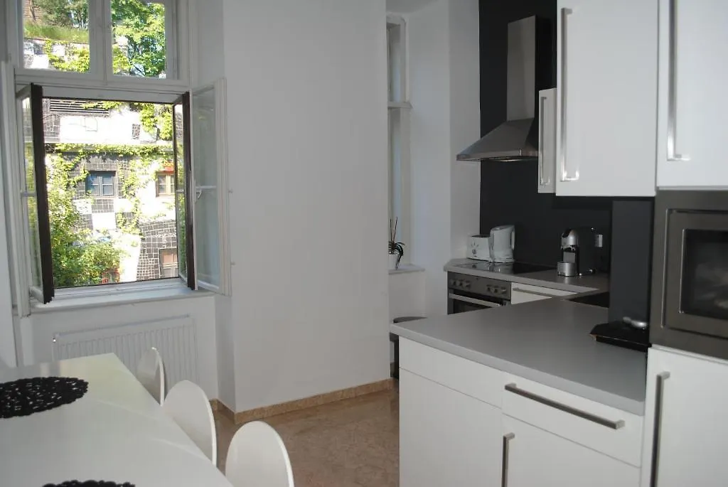 וינה Kunsthaus Apartments 0*,